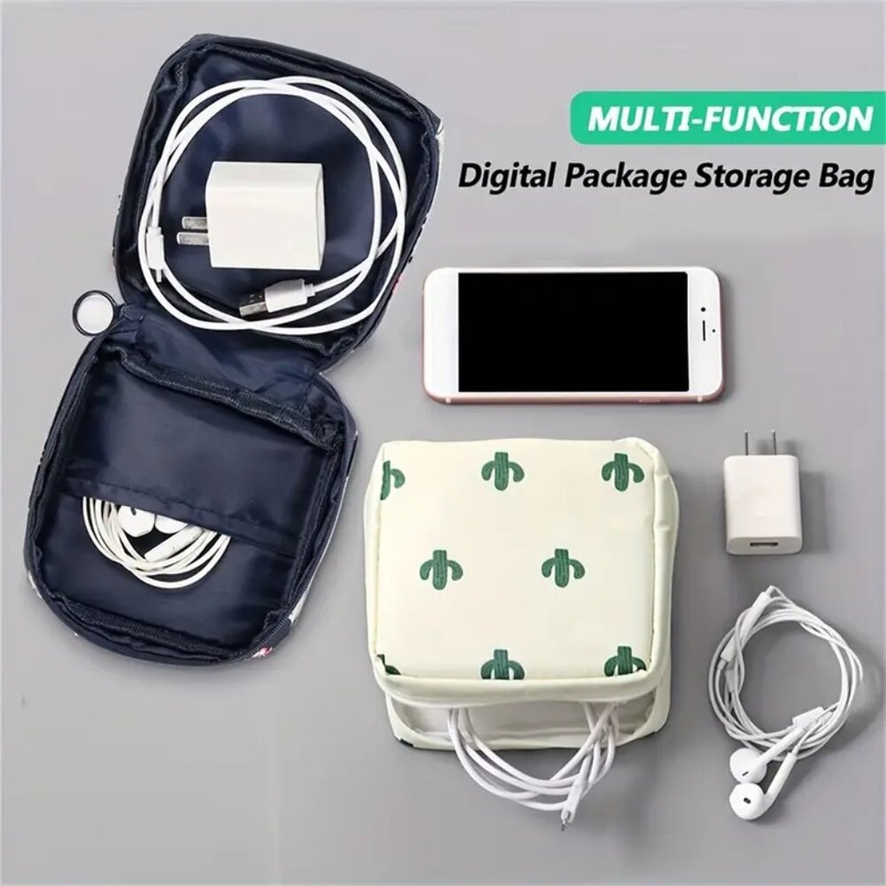 1pc Stylish & Durable Sanitary Bag – Waterproof Travel Organizer for Cosmetics